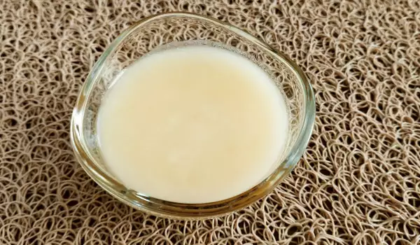 Подхранваща маска с прясно мляко за изтощена коса
