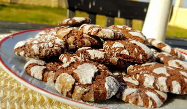 Напукани шоколадови сладки