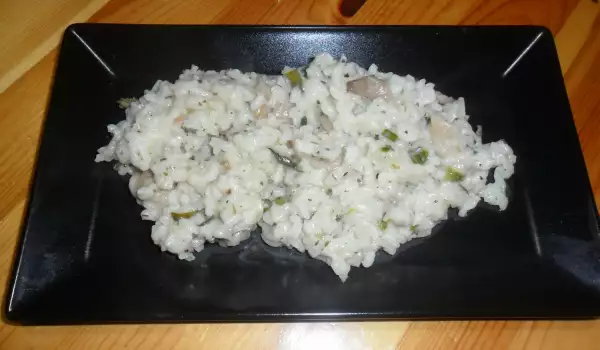 Ароматен ориз с гъби кладница и пармезан