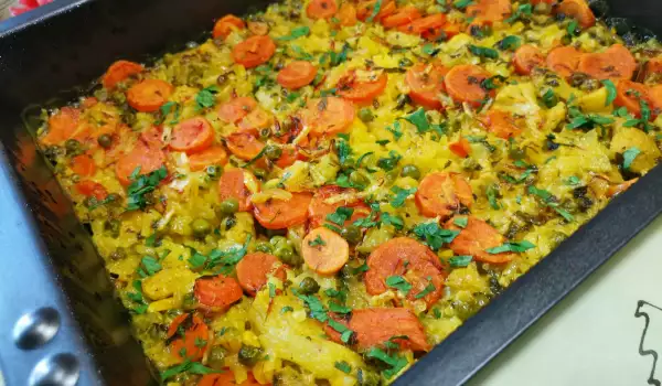 Ориз със замразени зеленчуци и шафран