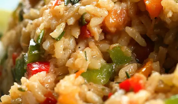 Ориз с грах и задушени зеленчуци
