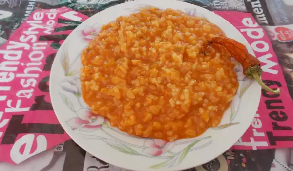 Ориз с домати в тенджера