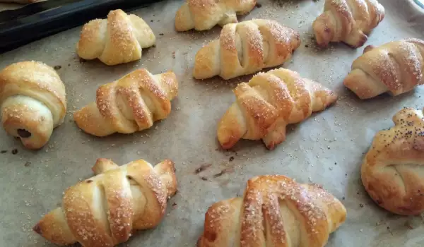 Памук закуски със сладка и солена плънка