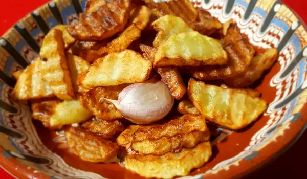 Пържени картофи по испански