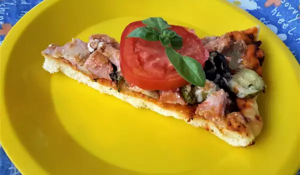 Вкусна пица с домашно тесто