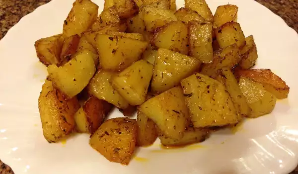Пикантни печени картофи във фолио