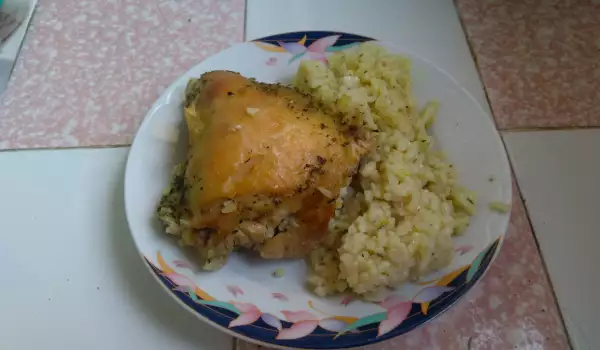 Пиле с ориз в тава
