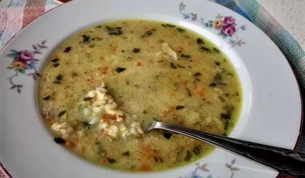 Супа от пилешки бутчета и зеленчуци