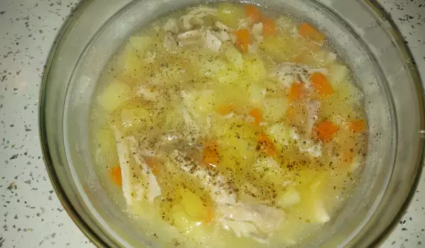 Бистра пилешка супа за ценители