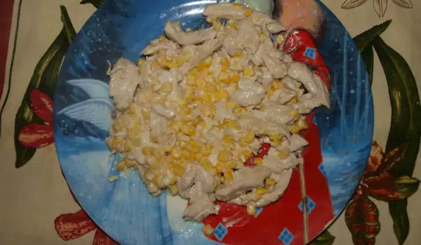Пилешко месо с царевица и бял пипер по полски
