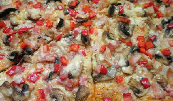 Пица с пармезан и бекон