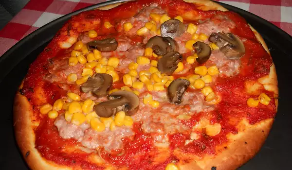Най-лесната пица с готови блатове