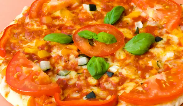 Пица с царевица и чушки