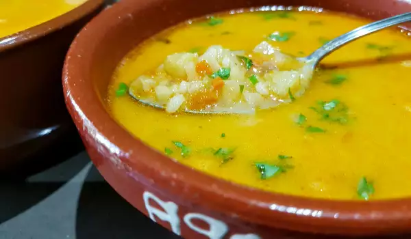 Веган зеленчукова супа с картофи