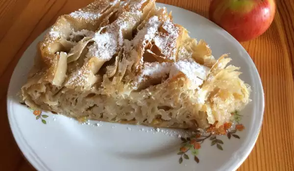 Вита Ябълкова Баница
