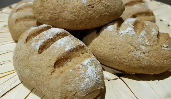 Малки ръжени хлебчета
