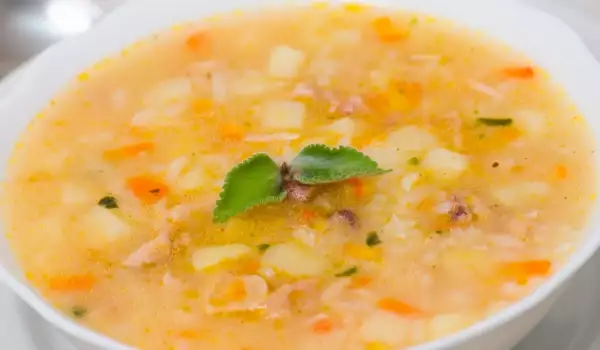 Супа от картофи и булгур