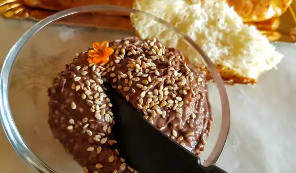 Домашен сусамов тахан с шоколад