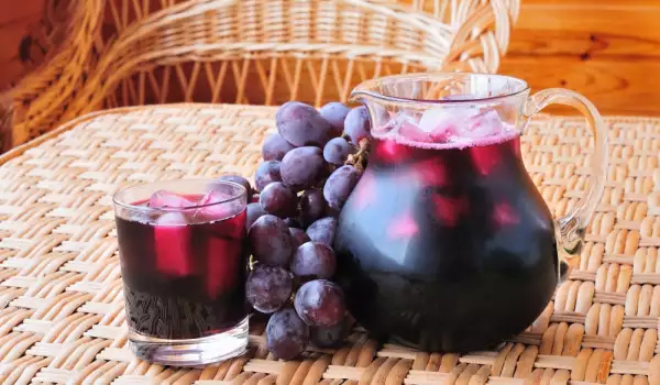 Сок от грозде без варене