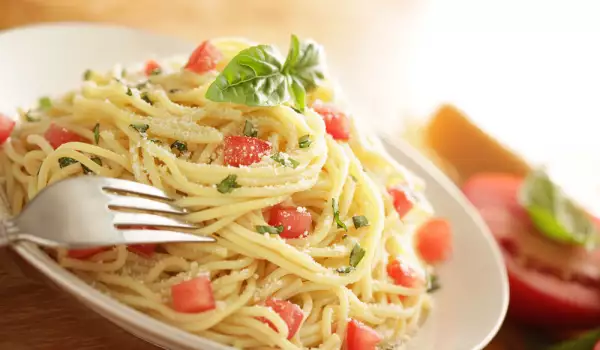 Сочни спагети със зеленчуци