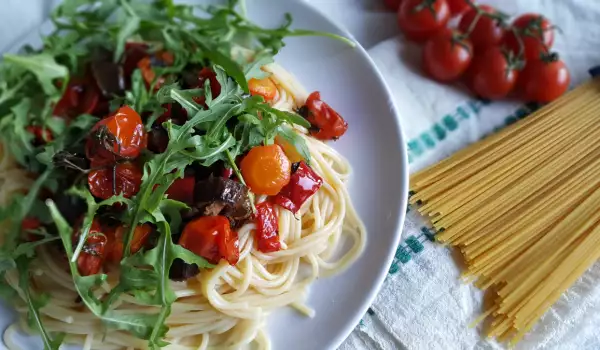 Леки спагети с различни зеленчуци