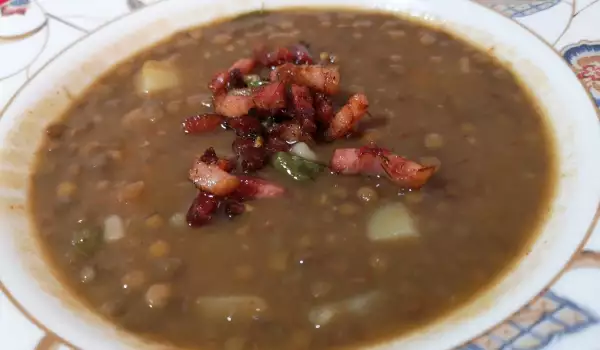 Супа от леща с бекон