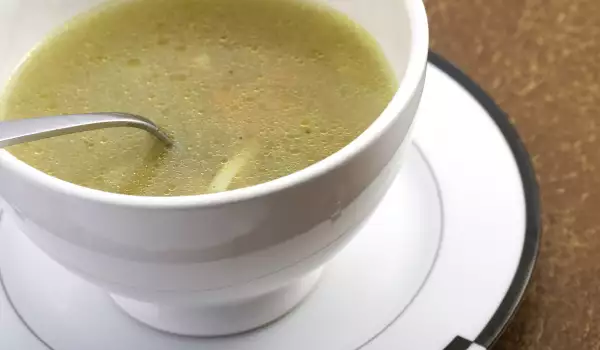 Ориенталска супа с паста