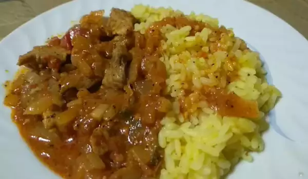 Свинско с къри и ориз