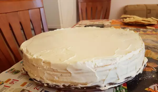 Лесна Домашна Торта с Крема Сирене