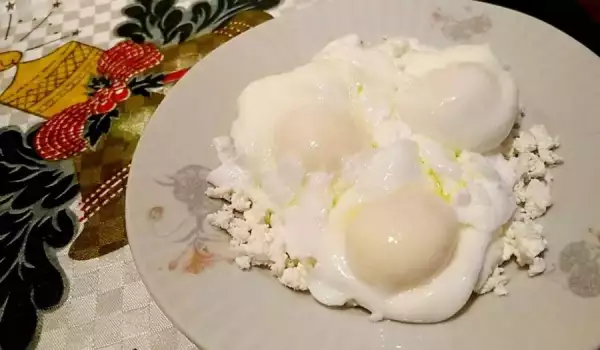 Забулени яйца със сирене