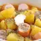 Лесна салата с кренвирши и картофи