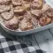 Пържени късчета свинско месо в сос